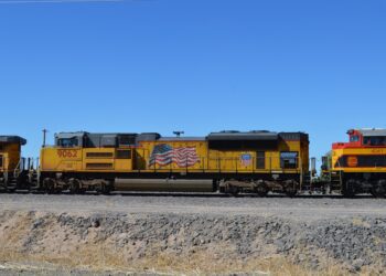 Freight Railroad Strikes Back on the Table&nbsp;