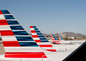 American Airlines Expecting Increased Third-Quarter Revenues&nbsp;