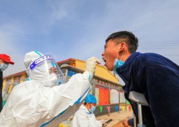 Major Chinese Cities Ease Covid Lockdowns After Protests