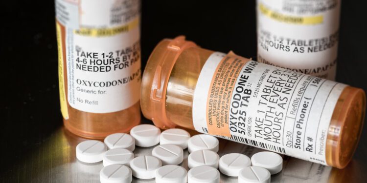 CVS, Walmart and Walgreens Agree to Pay $13.8 Billion for Opioid Claims - CEO North America CVS, Walmart and Walgreens Agree to Pay $13.8 Billion for Opioid Claims