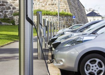 The U.S. Treasury says leased electric vehicles will qualify for tax credits.