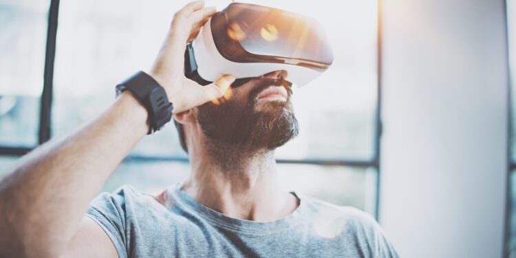 The VA is Turning to VR to Help Vets Manage Chronic Pain