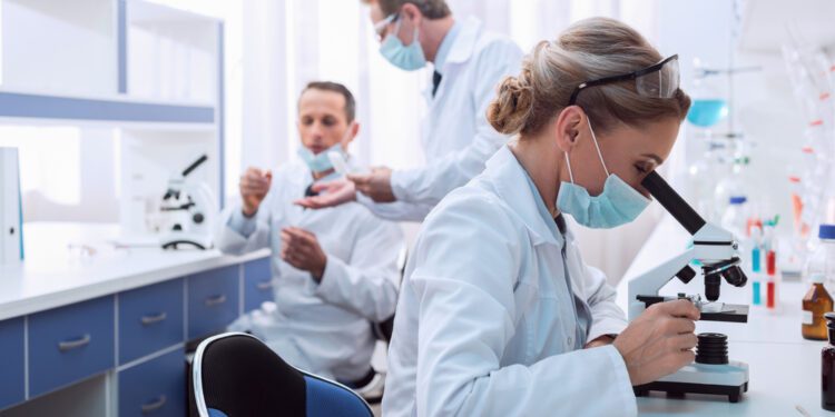 Pfizer Partners with Tiny Biotech to Research Next-Gen Covid Treatment - CEO North America Pfizer Partners with Tiny Biotech to Research Next-Gen Covid Treatment