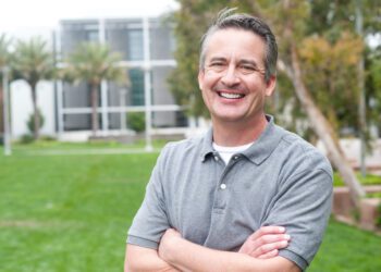 Can the AI driving ChatGPT help to detect early signs of Alzheimer’s disease?