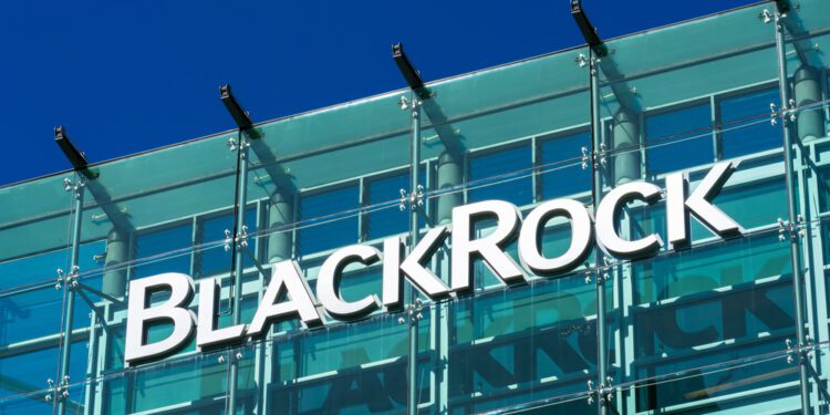 BlackRock plans to cut 500 jobs