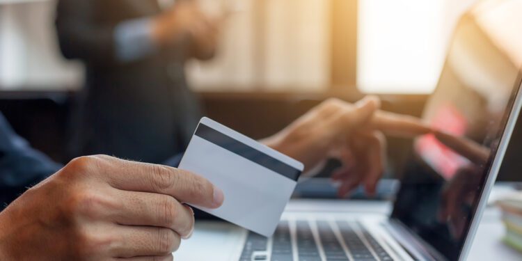 5 consumer behaviors that will define retail in 2023