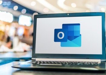 Microsoft investigates Outlook outage as users face issues