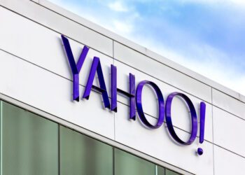Yahoo to lay off more than 20% of staff