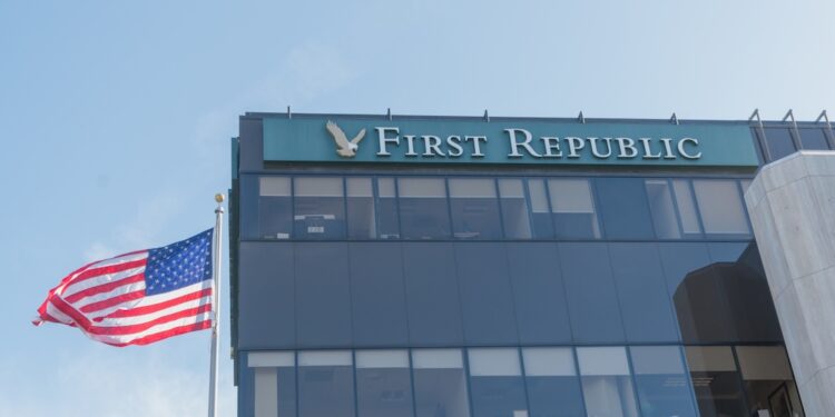 First Republic Bank mulls $100-billion asset sale in bid to stay afloat