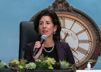 US government outlines data protection efforts