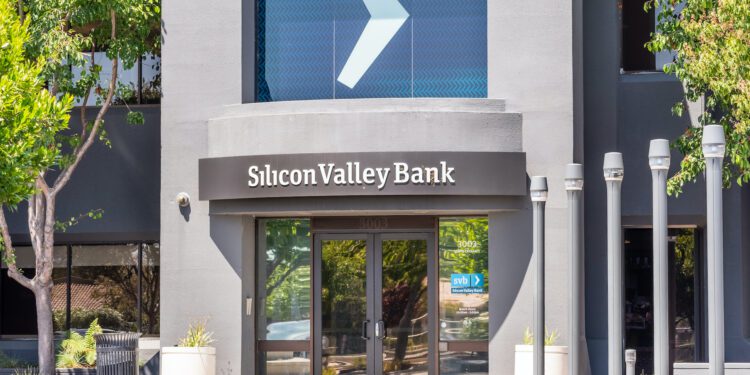 Federal Reserve report on SVB could boost lawsuits