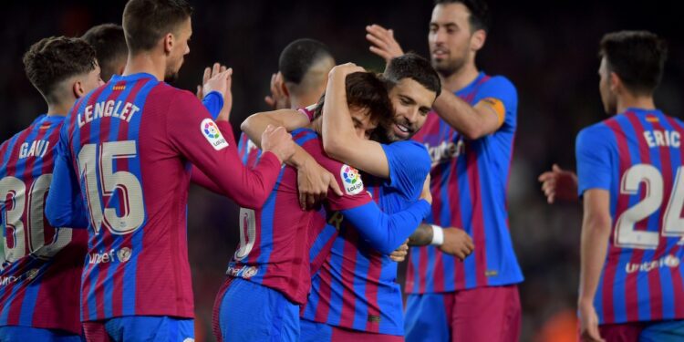 Soccer clubs make moves to reduce carbon footprint