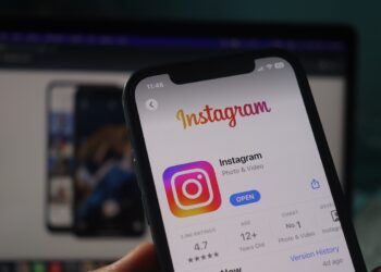 Instagram preparing to launch Twitter competitor