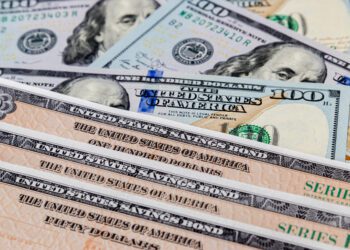 Wall Street shifts to T-bills over reverse repos