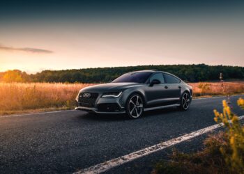 VW replaces Audi CEO