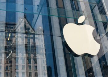 Apple becoming world’s largest bank