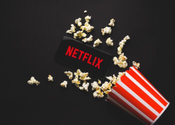 Netflix reports growth with backdrop of strikes
