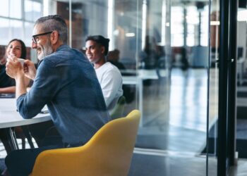 Why flat structures don’t work in business