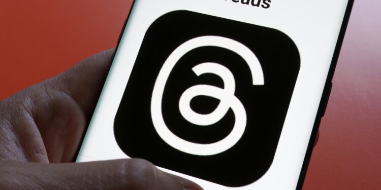 Threads poses conundrum for regulators