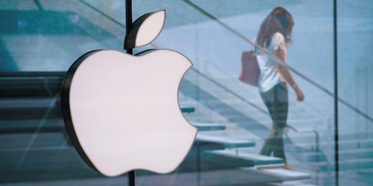 Apple’s sales continue multi-quarter decline