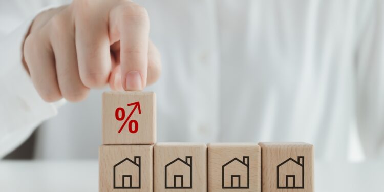 US mortgage rates increase to 7%