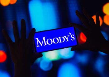 Stocks fall ahead of Moody’s anticipated bank rating cuts