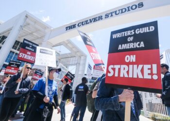 Writers guild to reopen negotiations with studios
