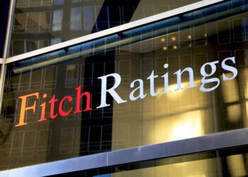Fitch considers downgrading dozens of US banks
