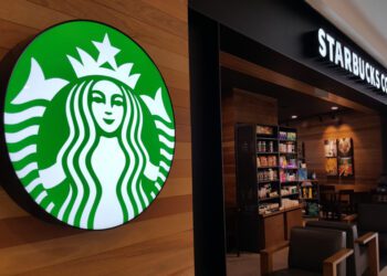 Howard Schultz resigns from Starbucks board