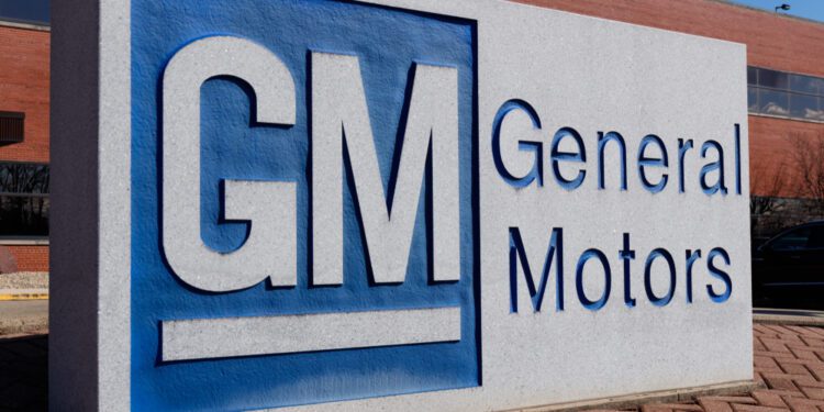 US automakers layoff workers amid UAW strike