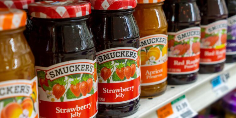 JM Smucker expected to acquire Hostess