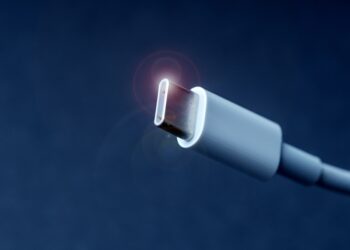 Apple may switch new iPhone to USB-C charging port