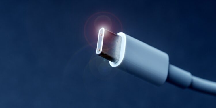 Apple may switch new iPhone to USB-C charging port