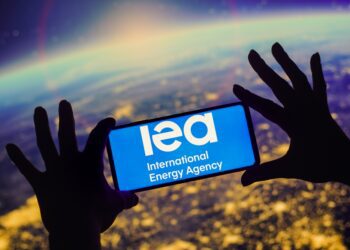 IEA head predicts fossil fuel demand to peak in 2030