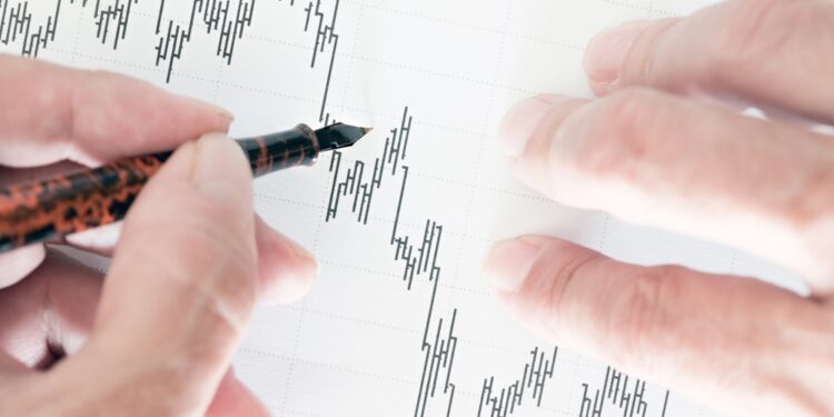 American consumer confidence drops to four-month low