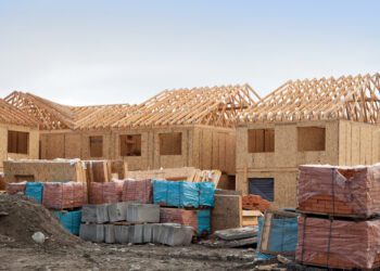 US homebuilder confidence tumbles