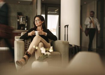 Airport lounges surge in popularity