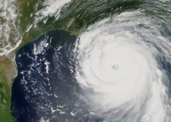 Atlantic hurricanes growing in size and strength