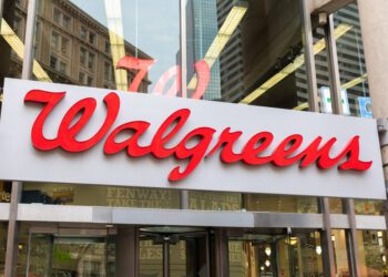 Walgreens taps Tim Wentworth as CEO