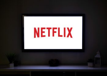 Reed Hastings steps down as Netflix co-CEO