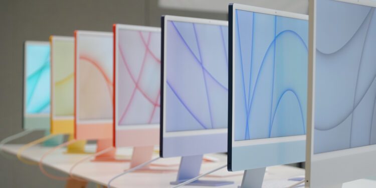 Apple unveils new iMac and Macbook models