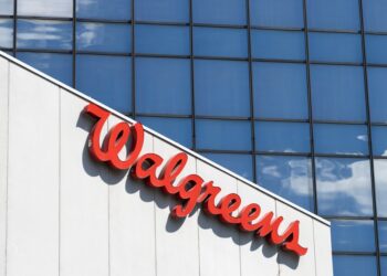 US pharmacy chain staff to stage walkout