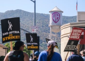 SAG-AFTRA resumes negotiations with AMPTP