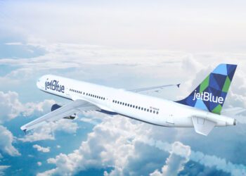 JetBlue to increase flight attendant pay