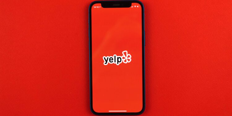 Yelp profit soars in Q3