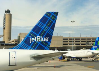 JetBlue stock falls to 12 year low