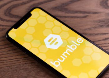 Bumble CEO and founder Whitney Wolfe steps down