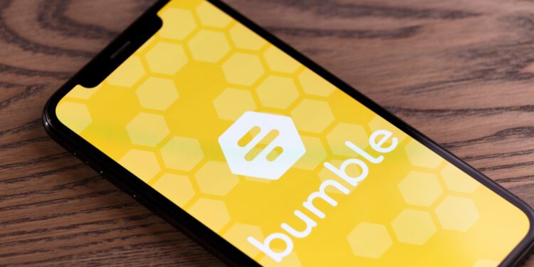 Bumble CEO and founder Whitney Wolfe steps down - CEO North America Bumble CEO and founder Whitney Wolfe steps down