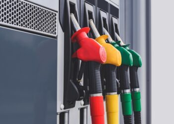US gas prices decline for two consecutive months
