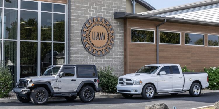 UAW members ratify Ford, Stellantis contracts 